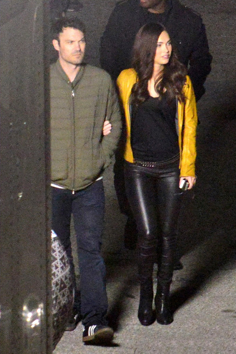 Megan Fox on the Teenage Mutant Ninja Turtles set