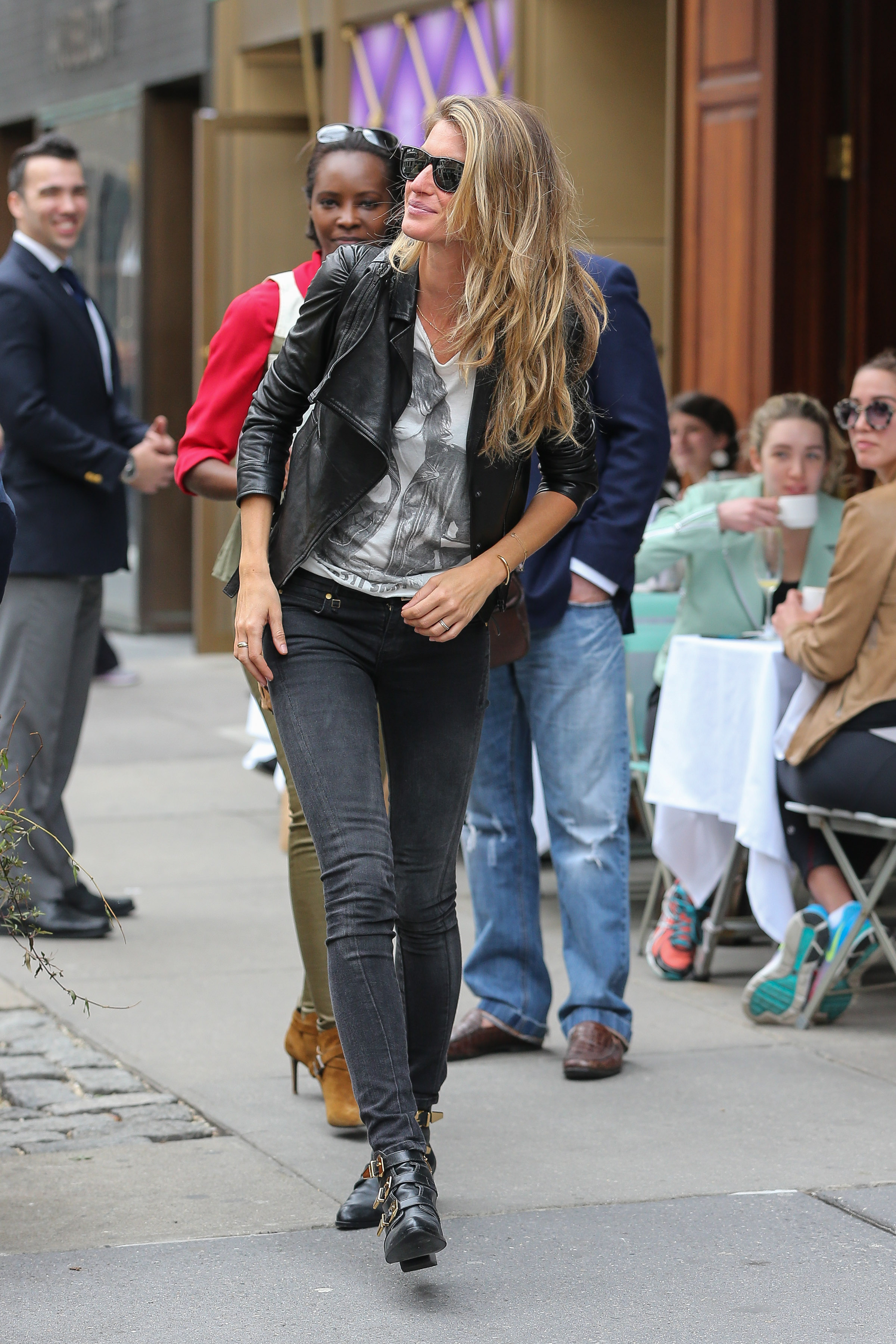 Gisele Bundchen out for lunch at Nellos