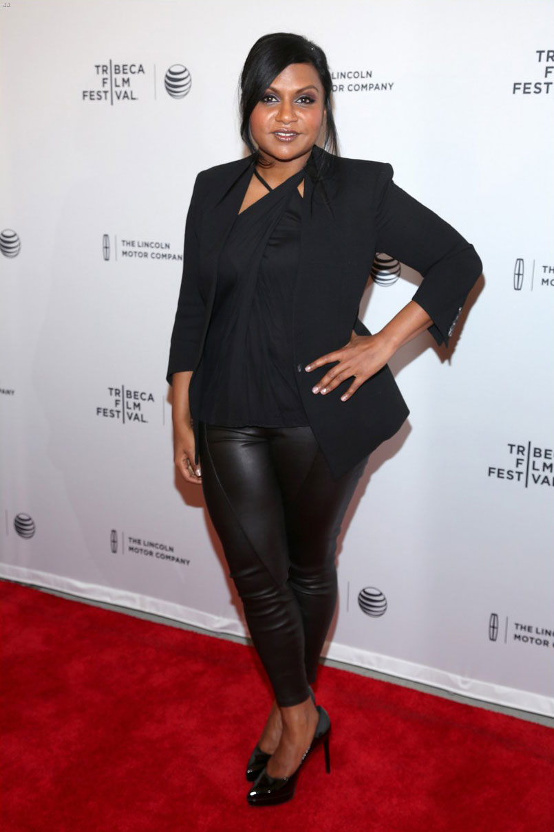 Mindy Kaling attends the premiere Alex of Venice