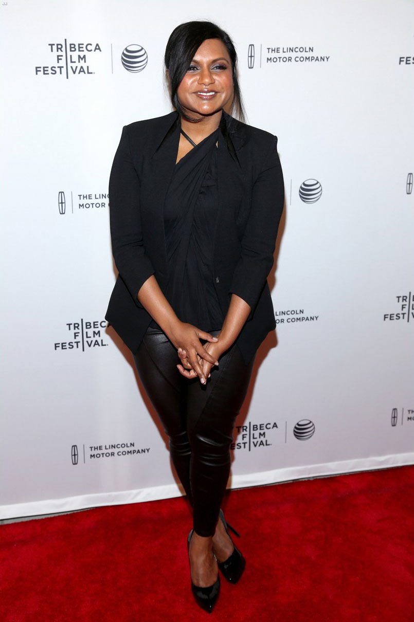 Mindy Kaling attends the premiere Alex of Venice