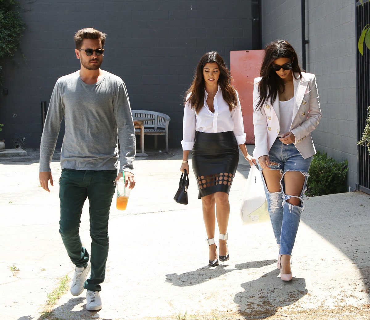 Kim and Kourtney Kardashian at Starbucks and shopping