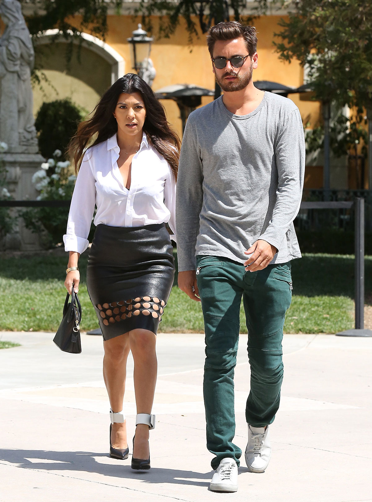 Kim and Kourtney Kardashian at Starbucks and shopping