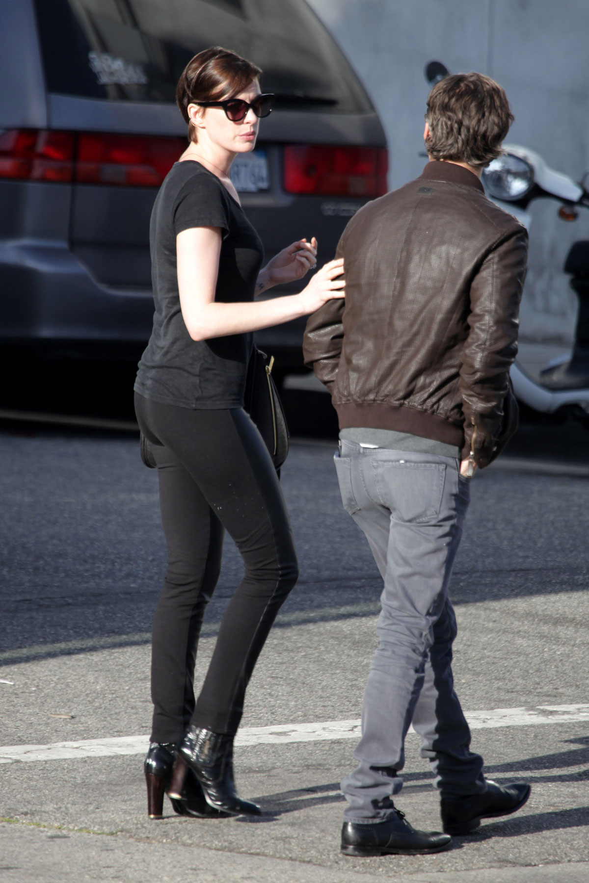 Anne Hathaway at Gjelina in Venice