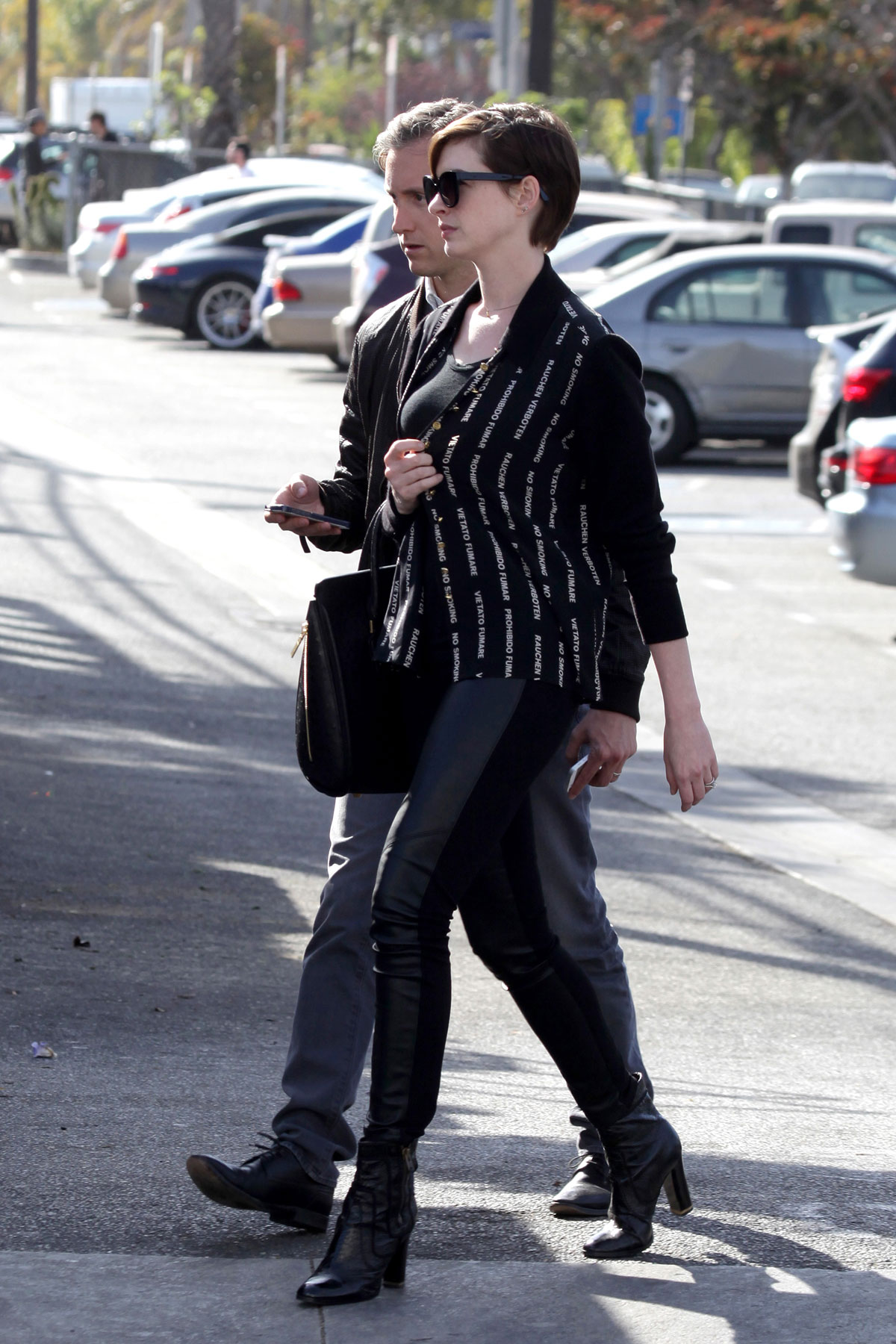 Anne Hathaway at Gjelina in Venice