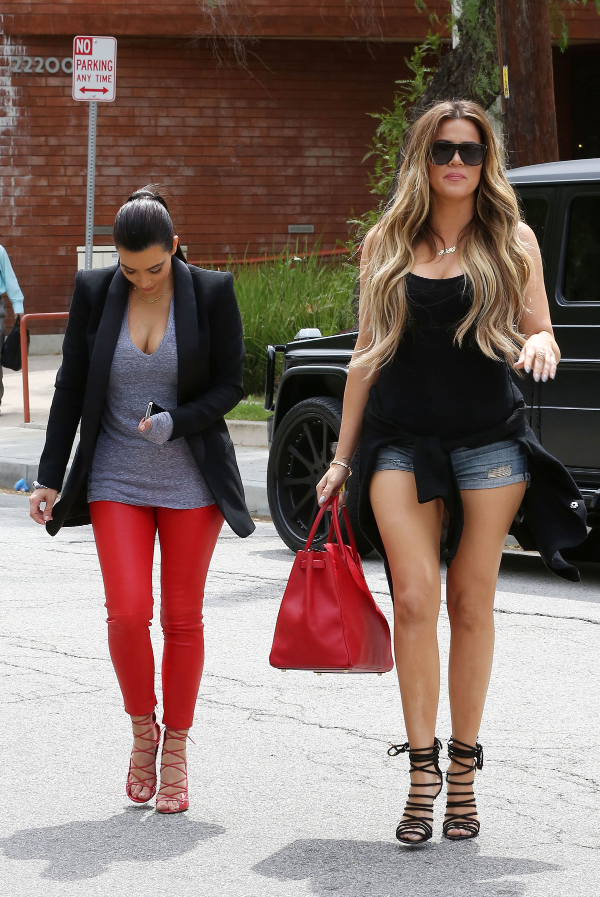 Kim Kardashian leaving The Villa Restaurant