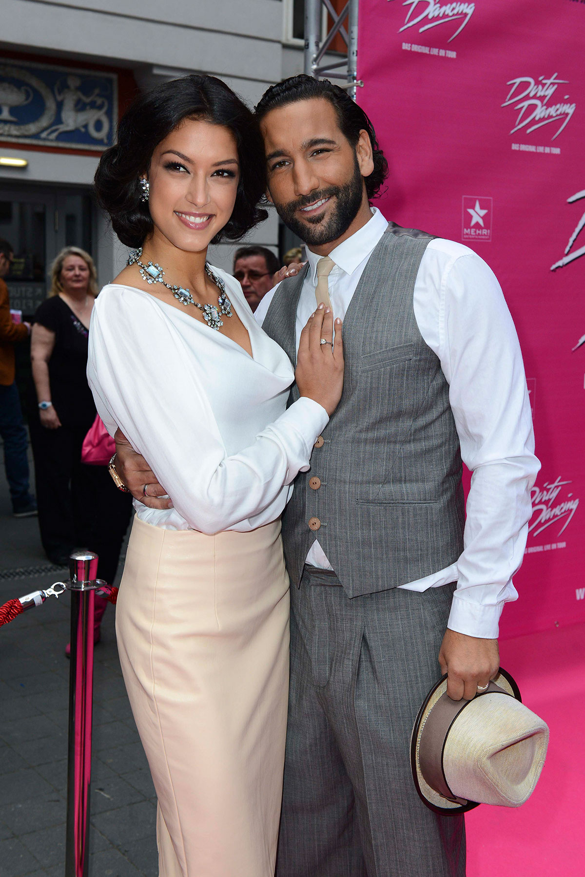 Rebecca Mir attends Dirty Dancing Das Orginal premiere live