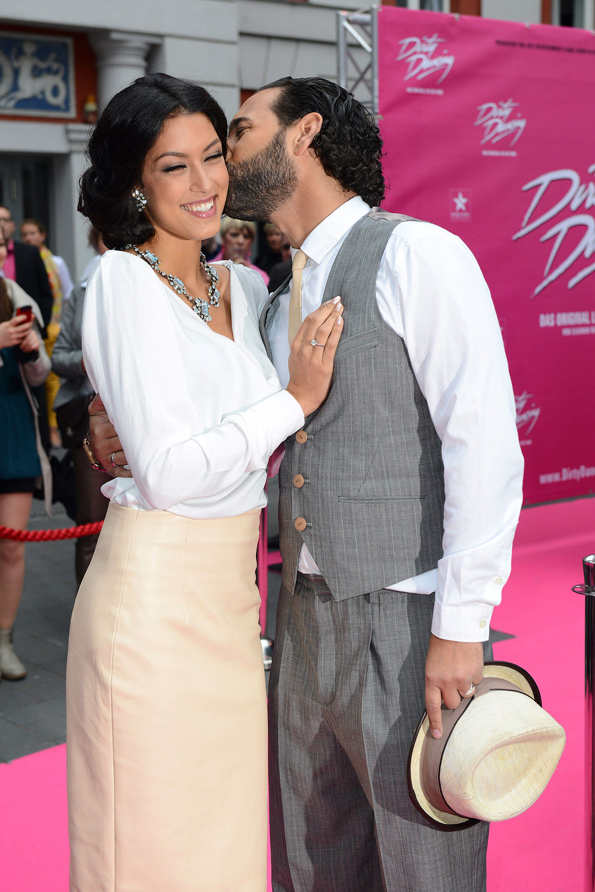 Rebecca Mir attends Dirty Dancing Das Orginal premiere live