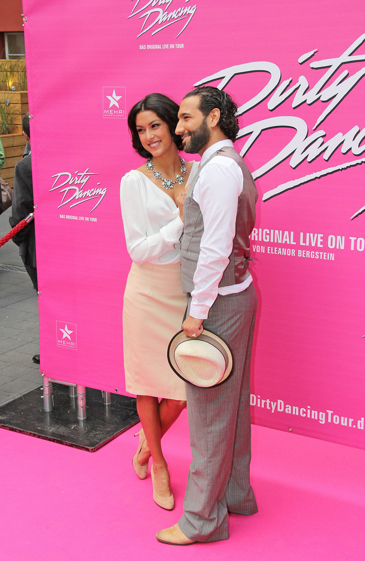 Rebecca Mir attends Dirty Dancing Das Orginal premiere live