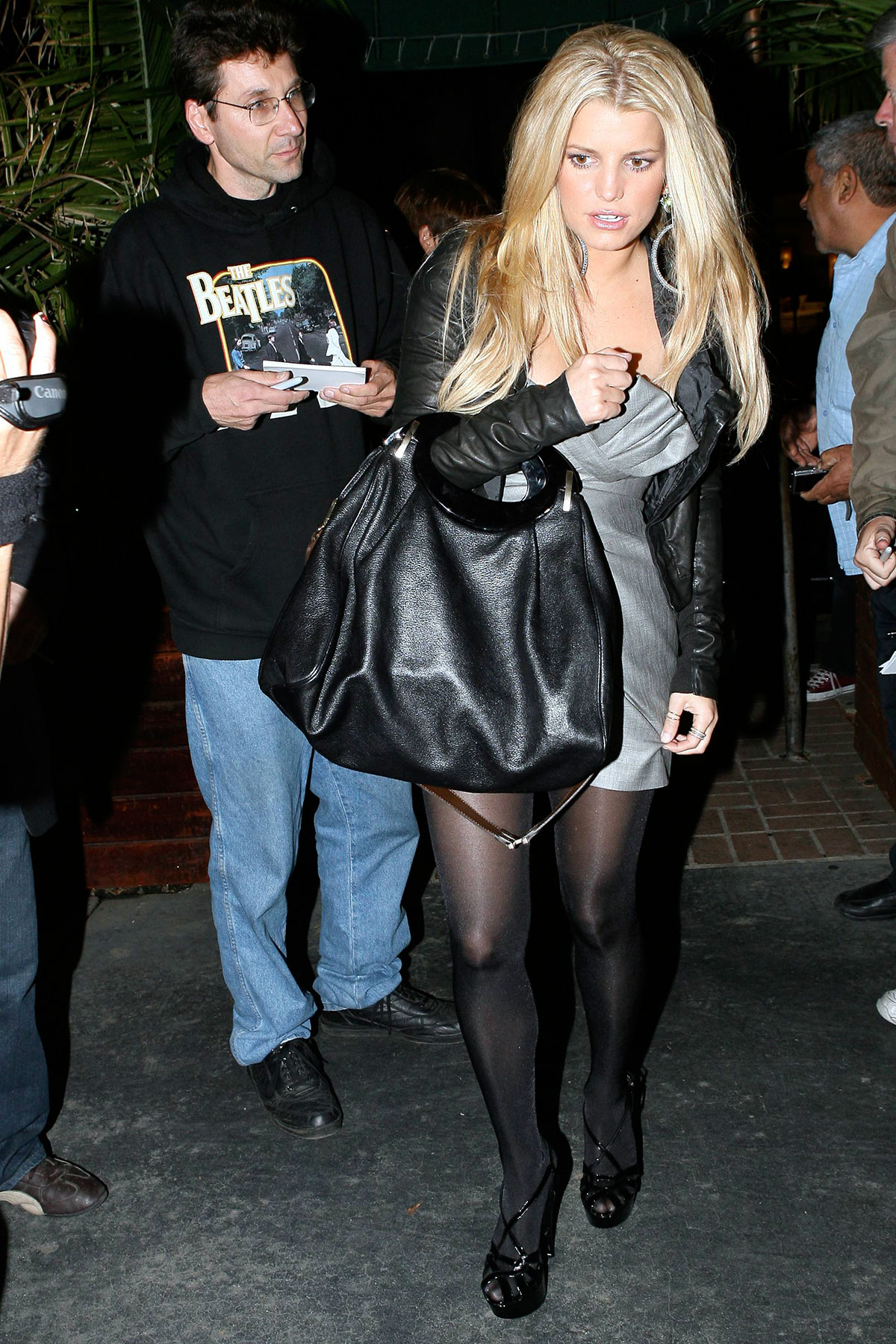 Jessica Simpson leaving Madeo’s restaurant