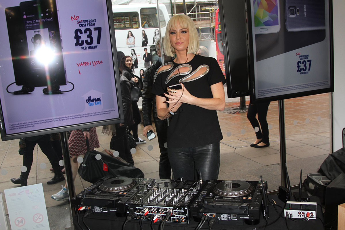 Sarah Harding promo for Carphone Warehouse Sony Xperia Z2