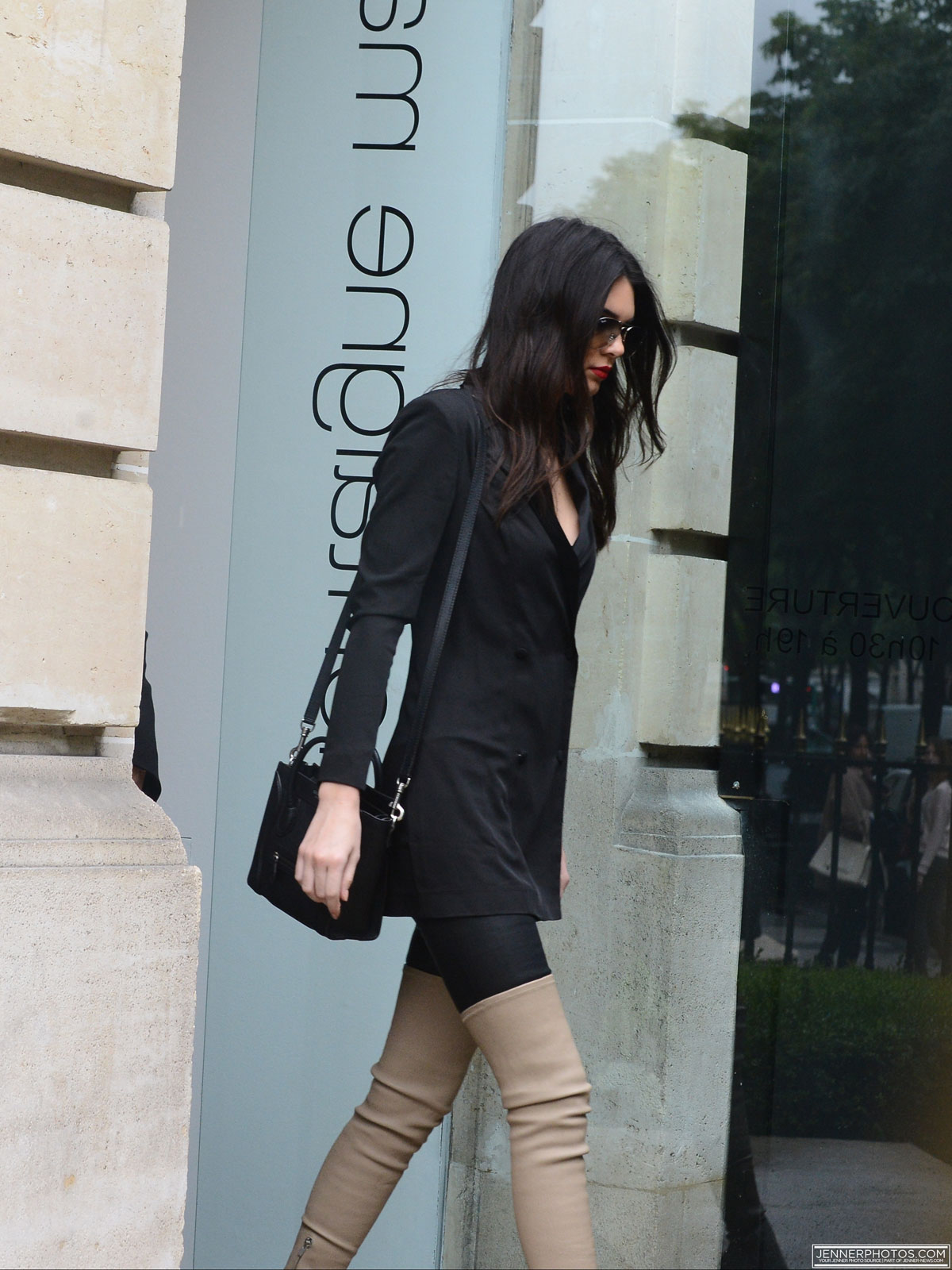 Kendall Jenner out shopping with family