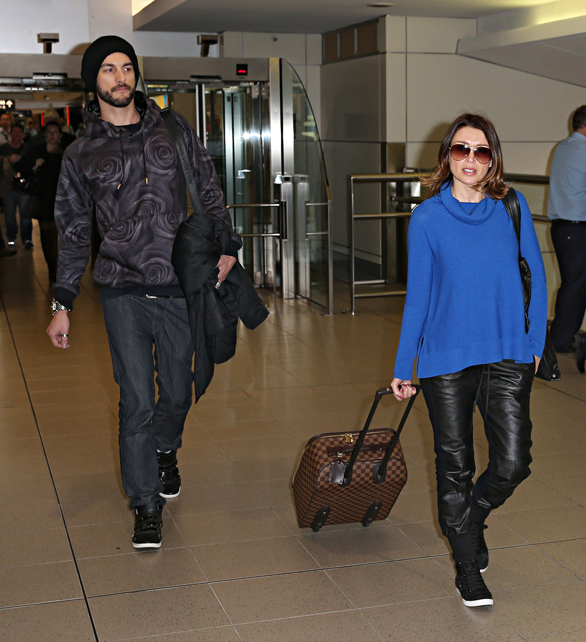 Dannii Minogue at Sydney airport