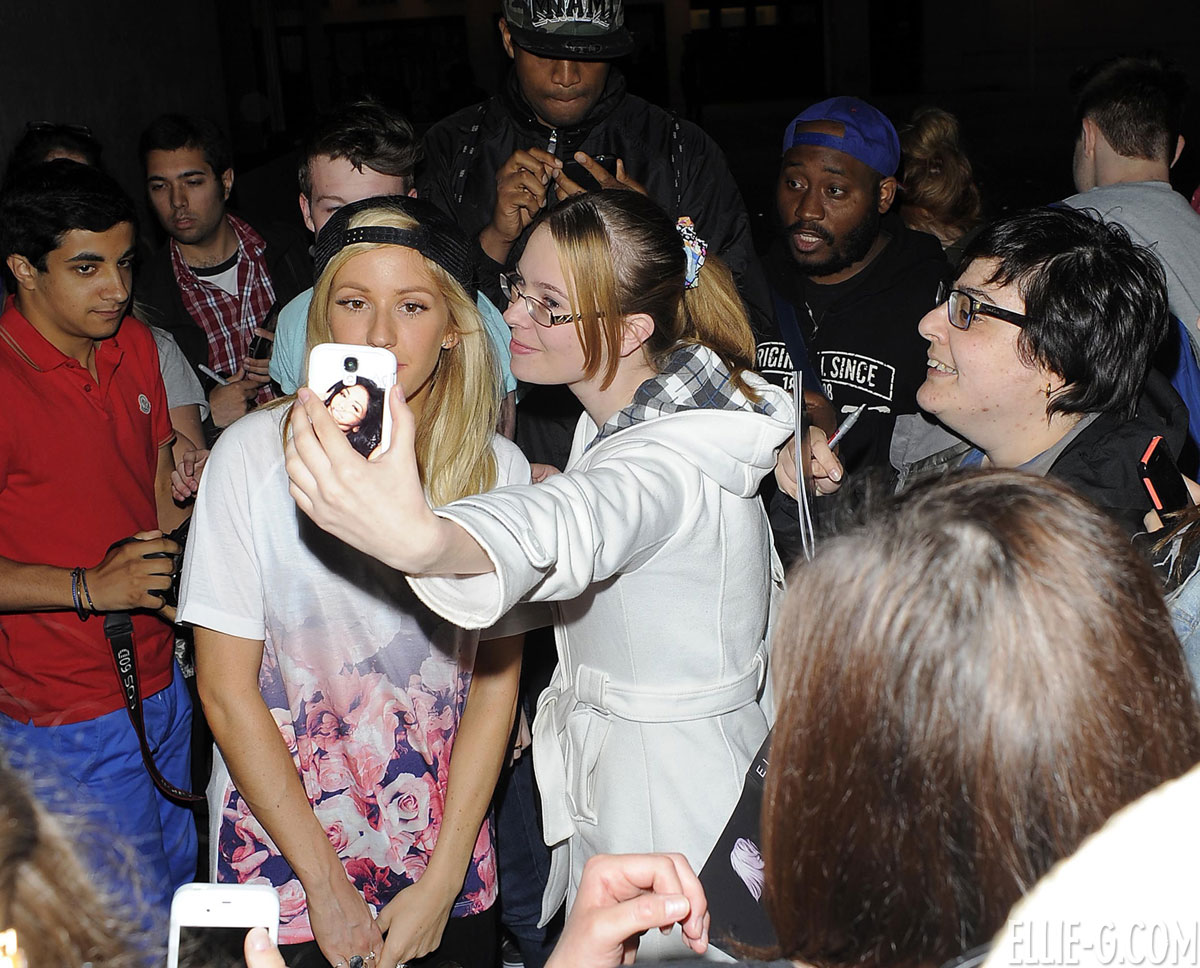 Ellie Goulding greets her fans outside the BBC Radio1