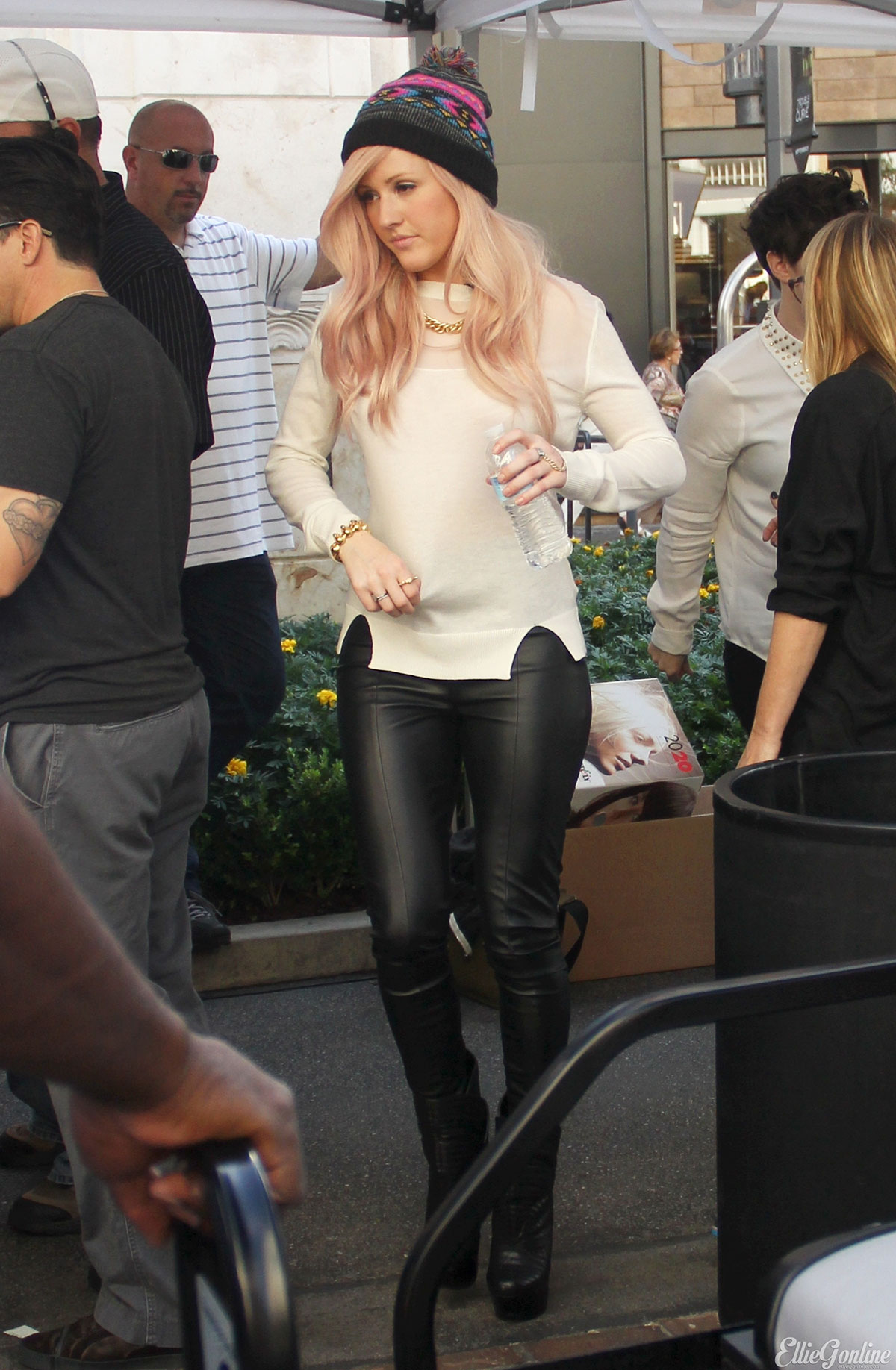 Ellie Goulding on the Set Of Extra In LA
