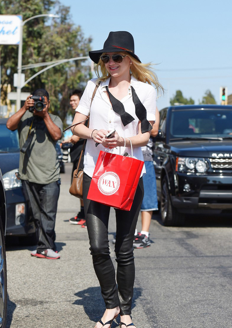 Anna Faris at Wax Melrose in Los Angeles