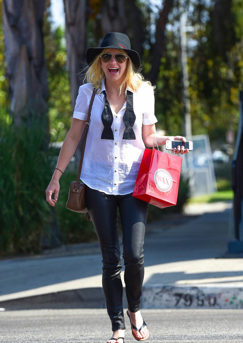 Anna Faris at Wax Melrose in Los Angeles