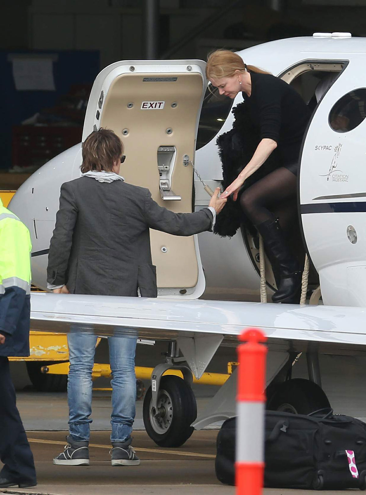 Nicole Kidman arrive into Melbourne