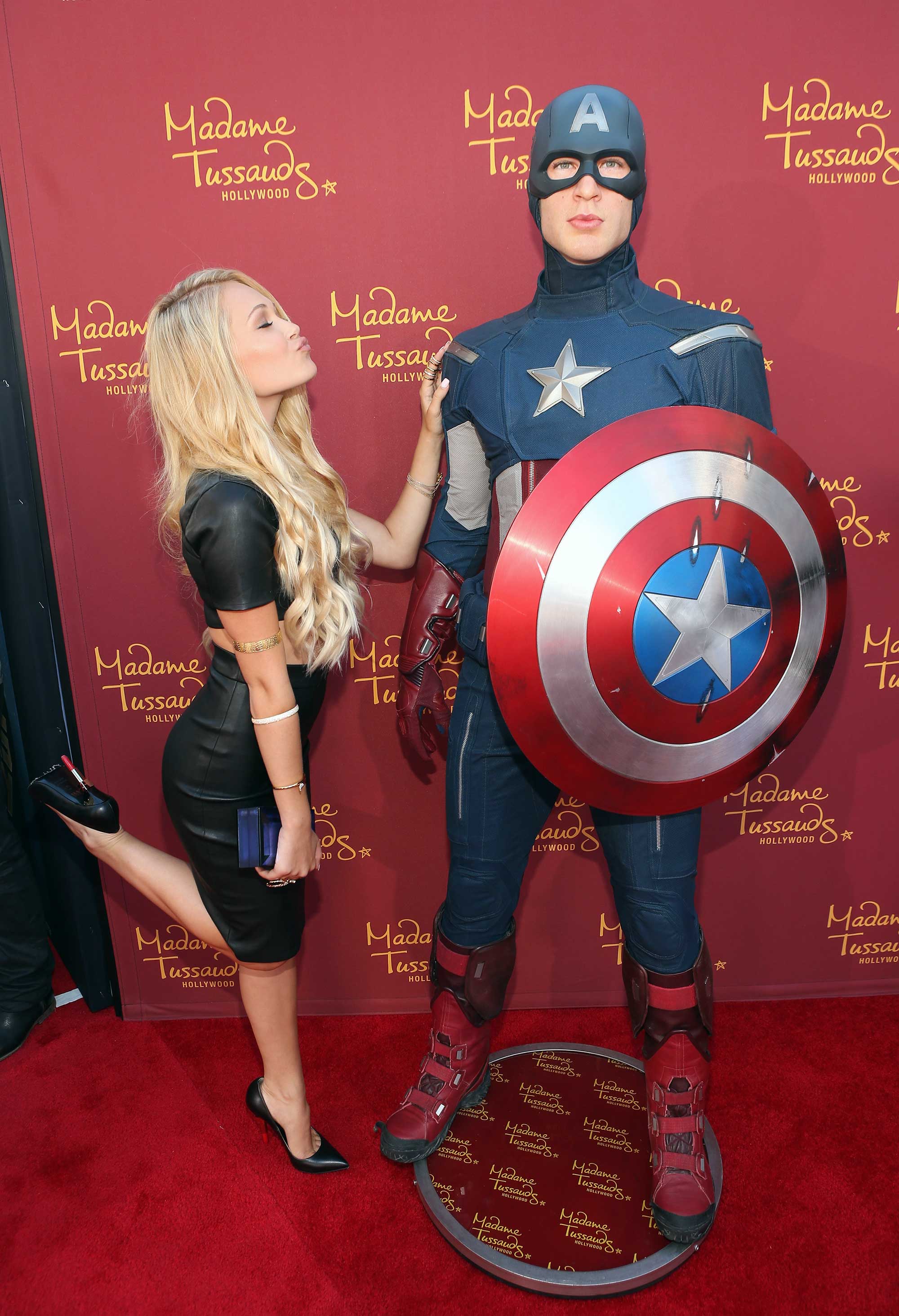 Kelli Berglund attends the premiere of Marvel’s Guardians Of The Galaxy