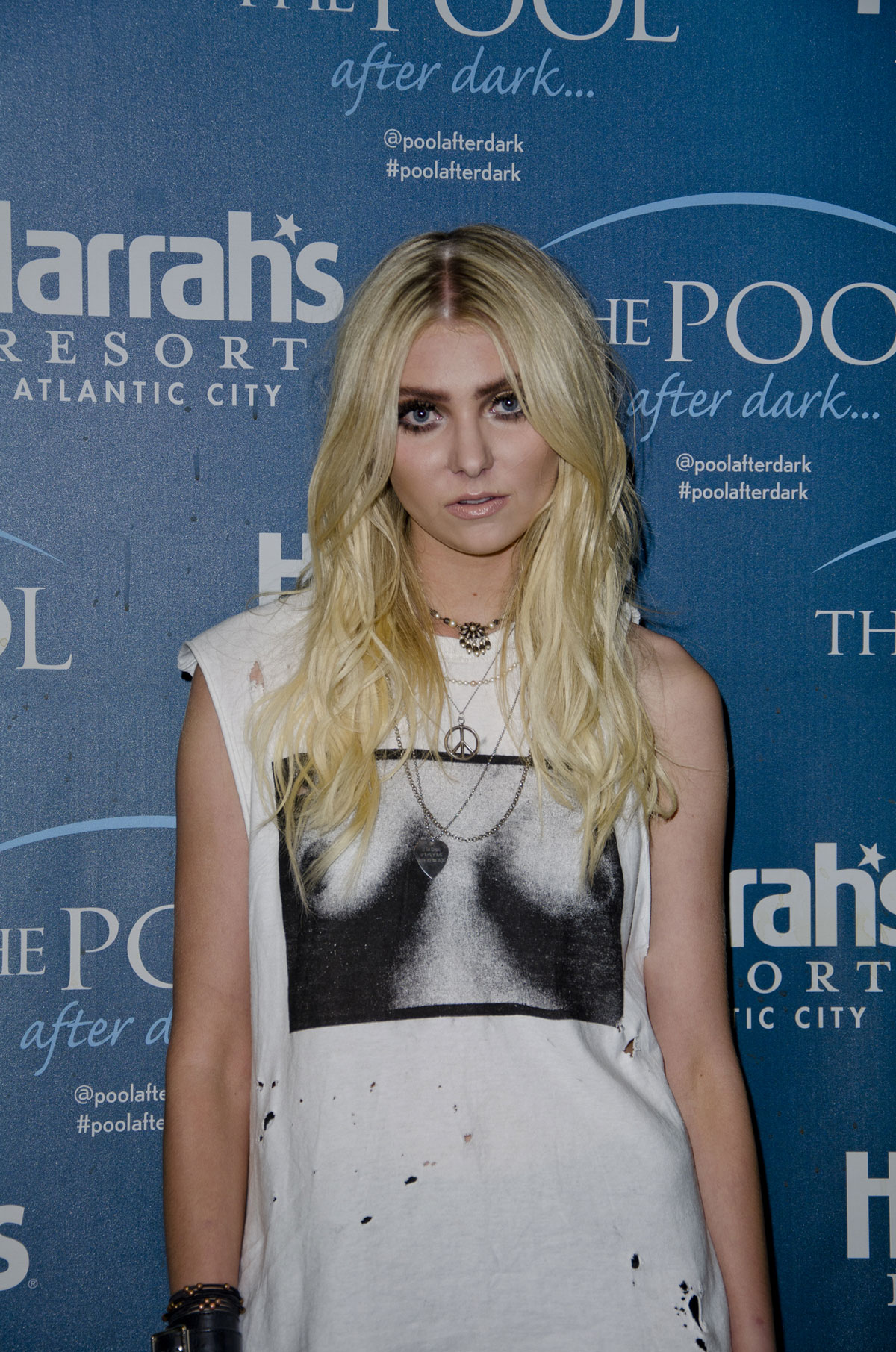 Taylor Momsen attends Harrah’s Casino Pool Party