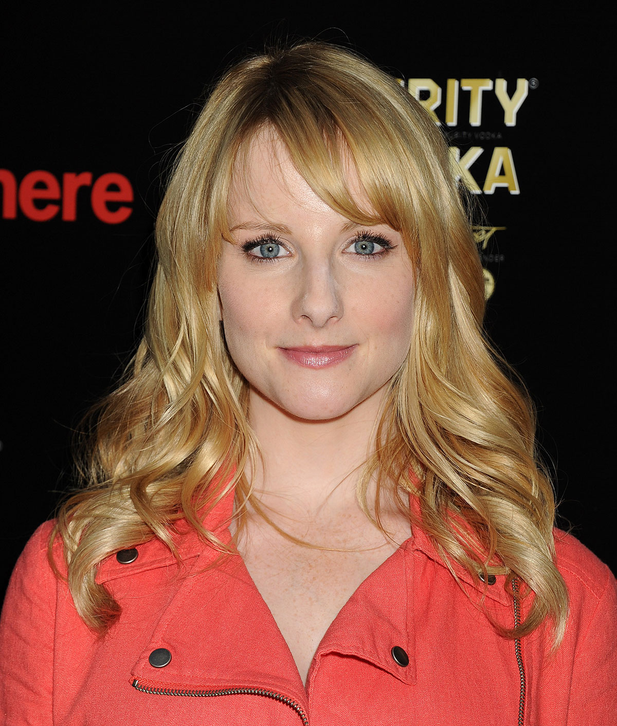 Melissa Rauch attends Are You Here premiere