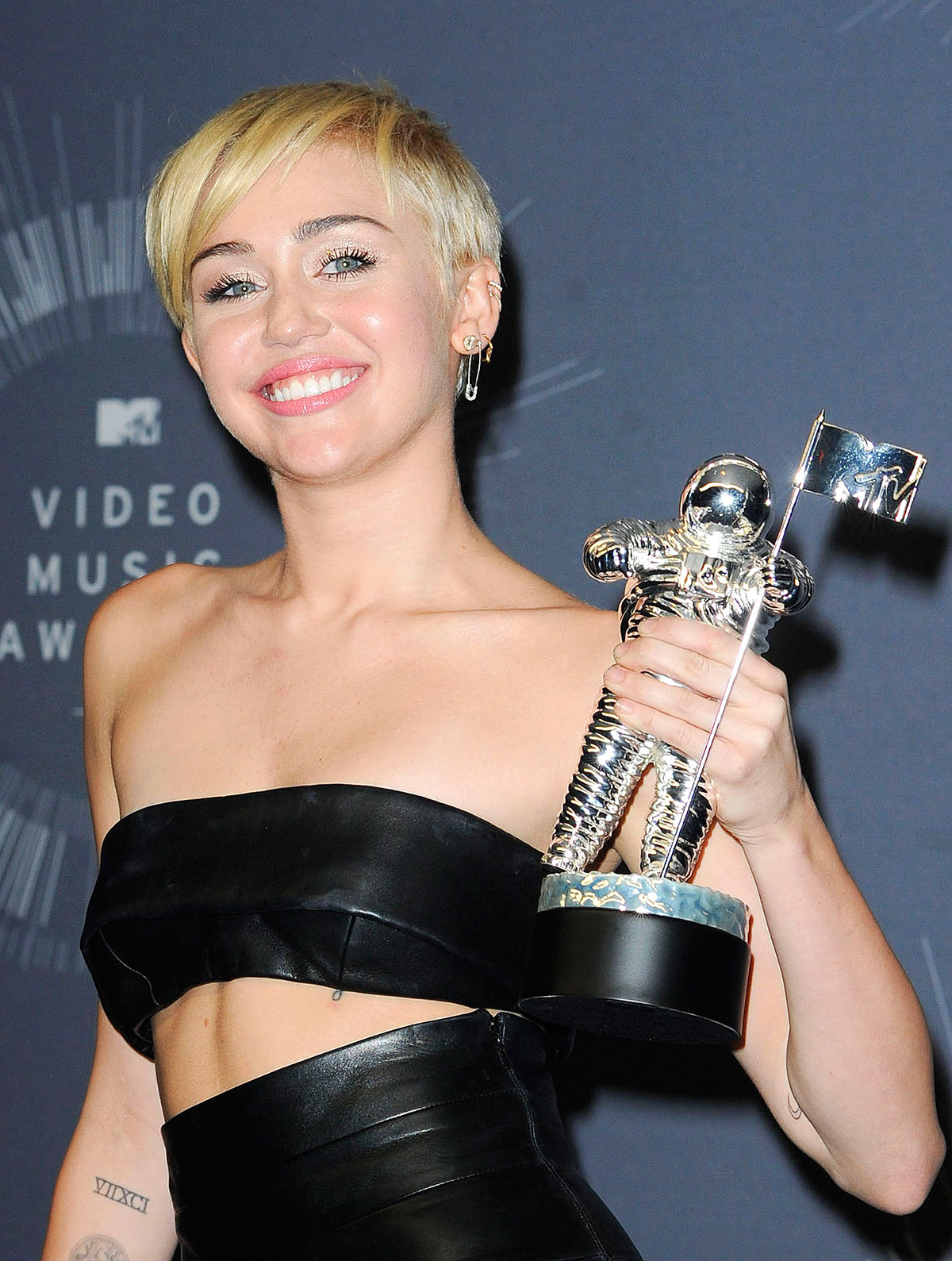 Miley Cyrus attends 2014 MTV Video Music Awards