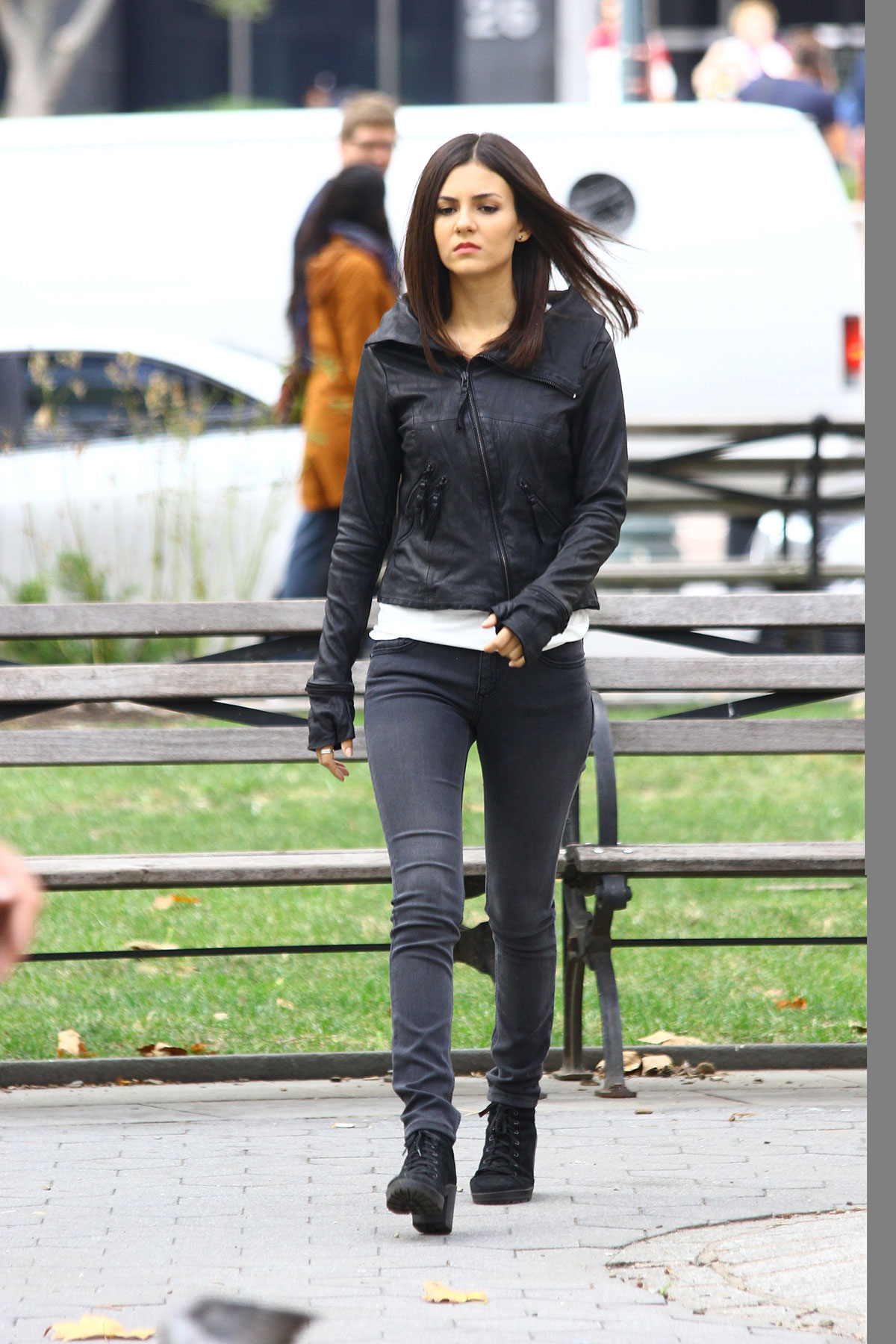 Victoria Justice on the Set of Eye Candy