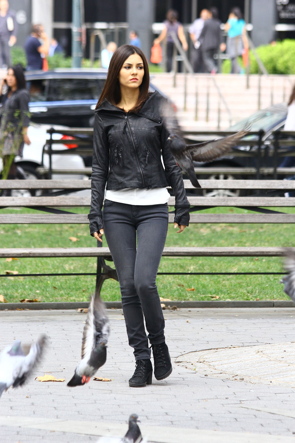 Victoria Justice on the Set of Eye Candy