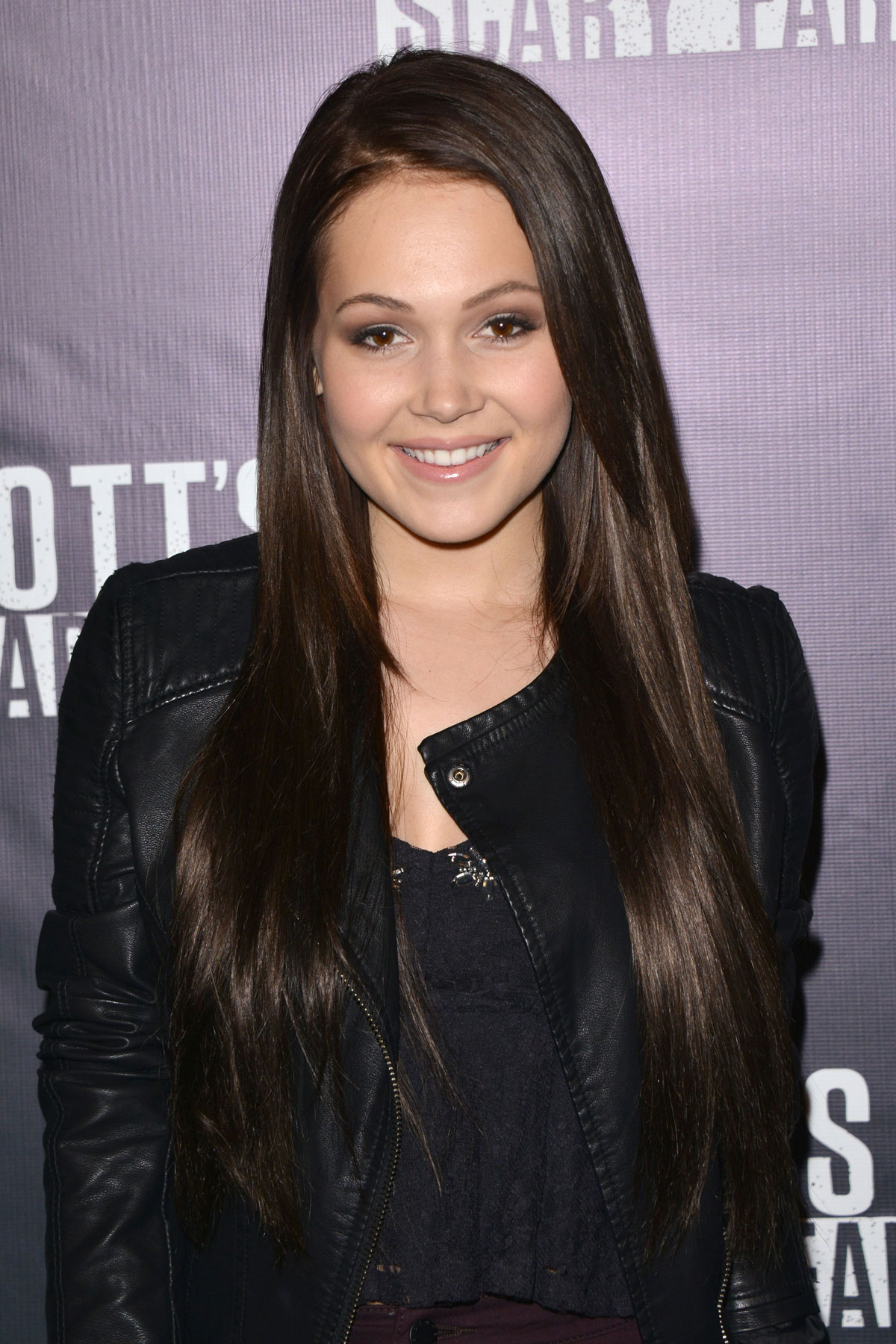 Kelli Berglund attends Knotts Scary Farm Opening