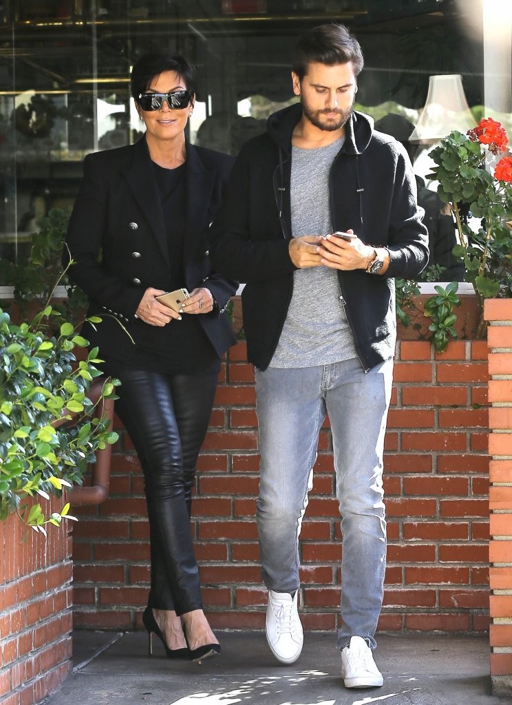 Kris Jenner was spotted at Emilio’s Trattoria in Encino