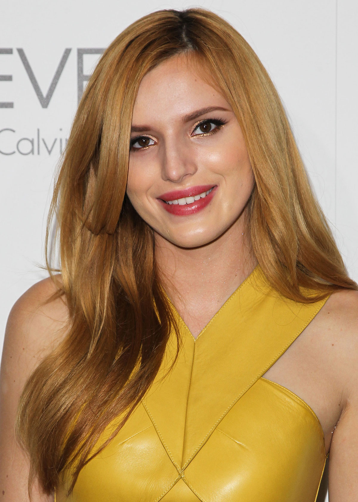 Bella Thorne attends 21st Annual ELLE Women In Hollywood Awards