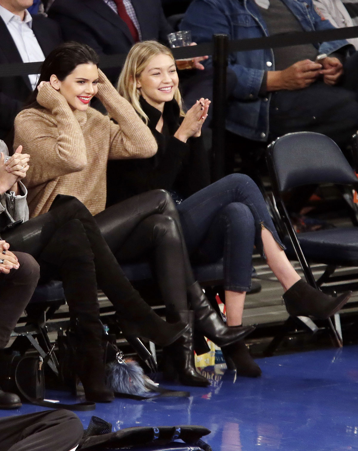 Kendall Jenner at the Knicks vs Wizards basketball game