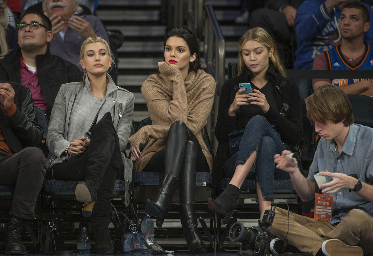 Kendall Jenner at the Knicks vs Wizards basketball game