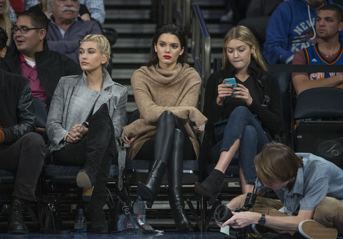 Kendall Jenner at the Knicks vs Wizards basketball game