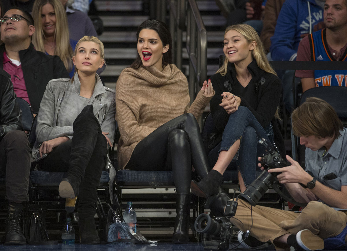 Kendall Jenner at the Knicks vs Wizards basketball game