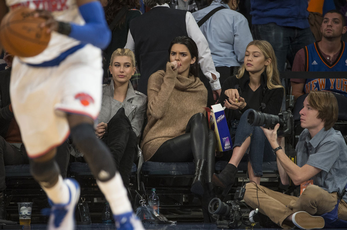 Kendall Jenner at the Knicks vs Wizards basketball game