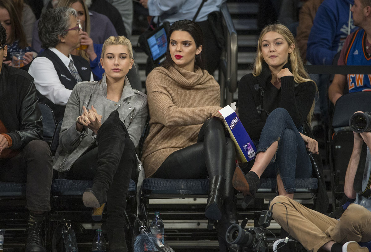 Kendall Jenner at the Knicks vs Wizards basketball game