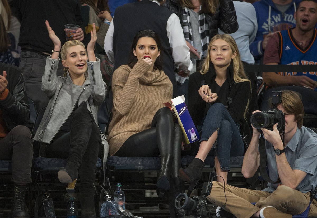 Kendall Jenner at the Knicks vs Wizards basketball game