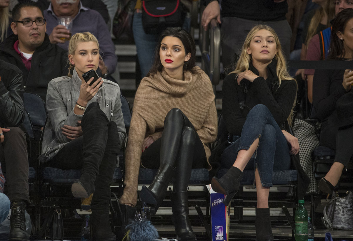 Kendall Jenner at the Knicks vs Wizards basketball game