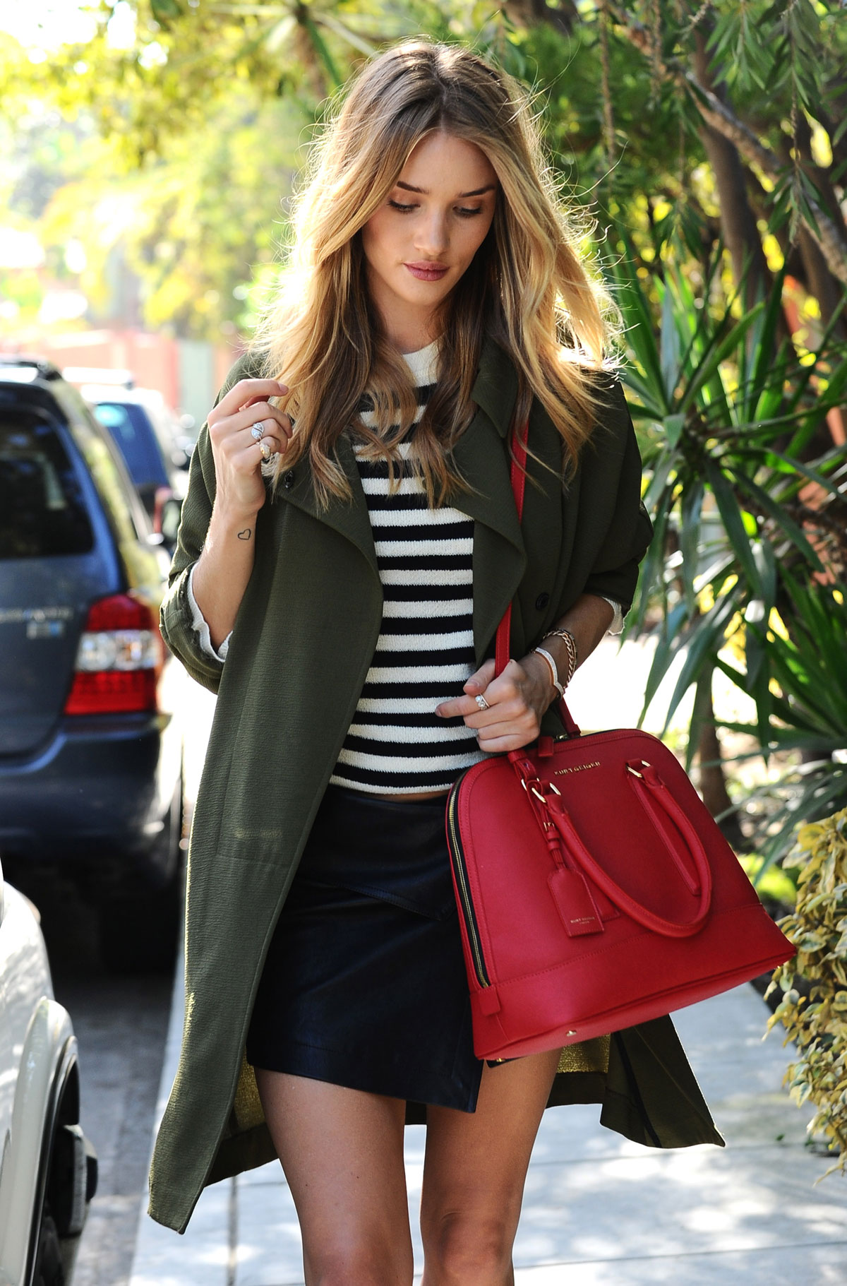 Rosie Huntington-Whiteley out in LA