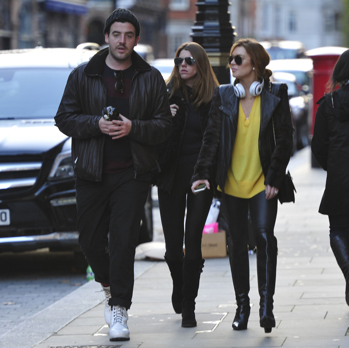 Lindsay Lohan strolling through Mayfair