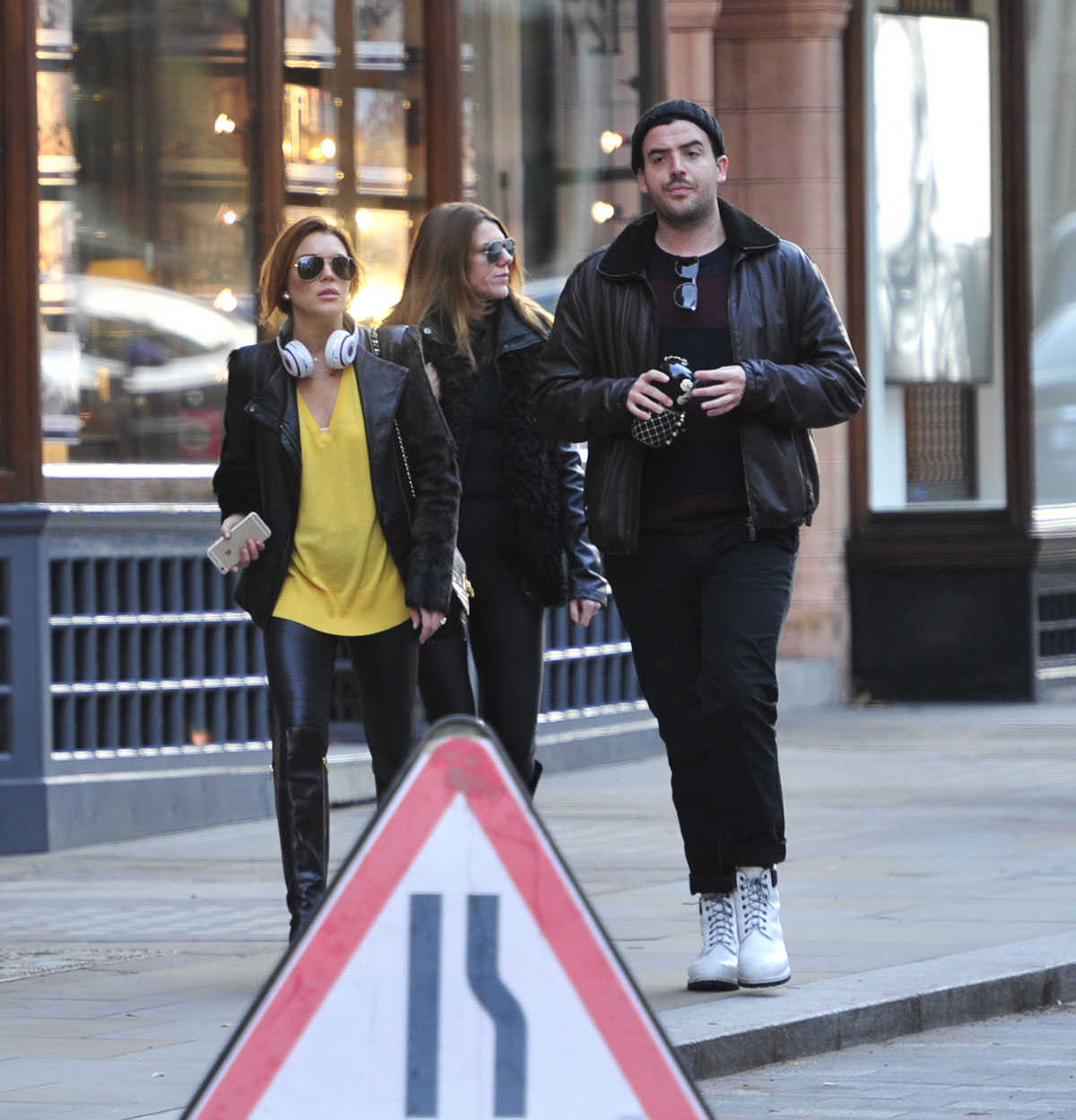 Lindsay Lohan strolling through Mayfair