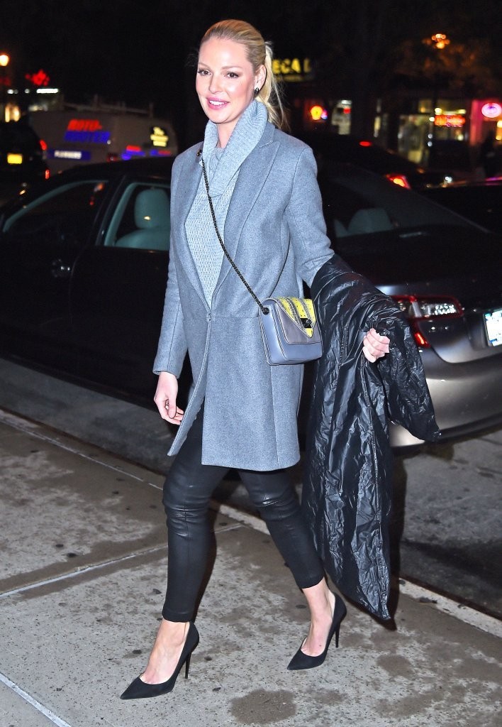 Katherine Heigl returns to her hotel in New York City