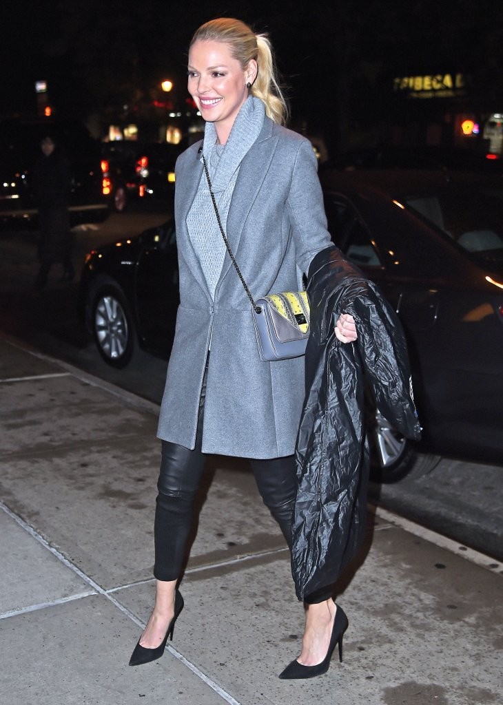 Katherine Heigl returns to her hotel in New York City