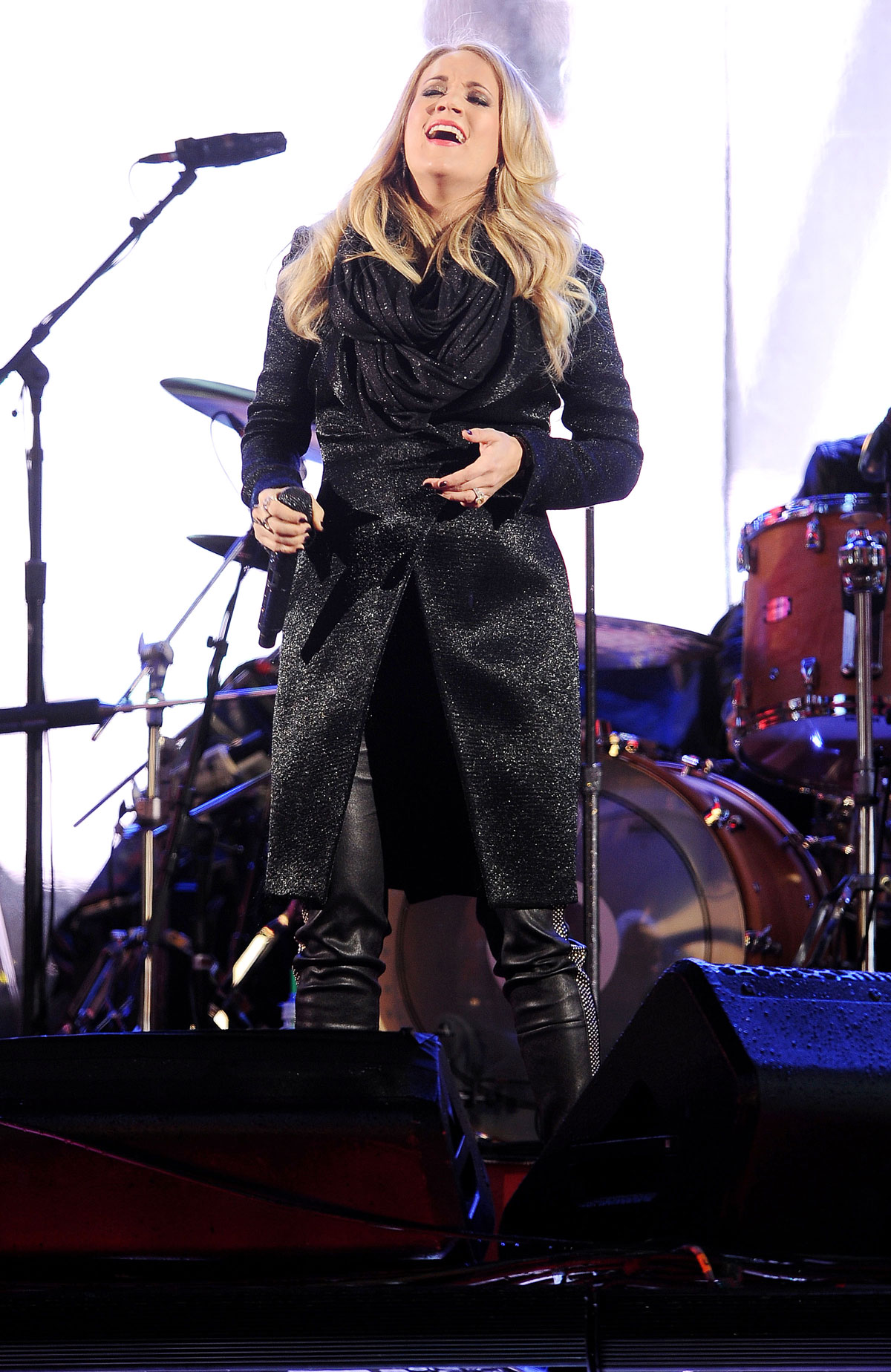 Carrie Underwood attends World AIDS Day Concert