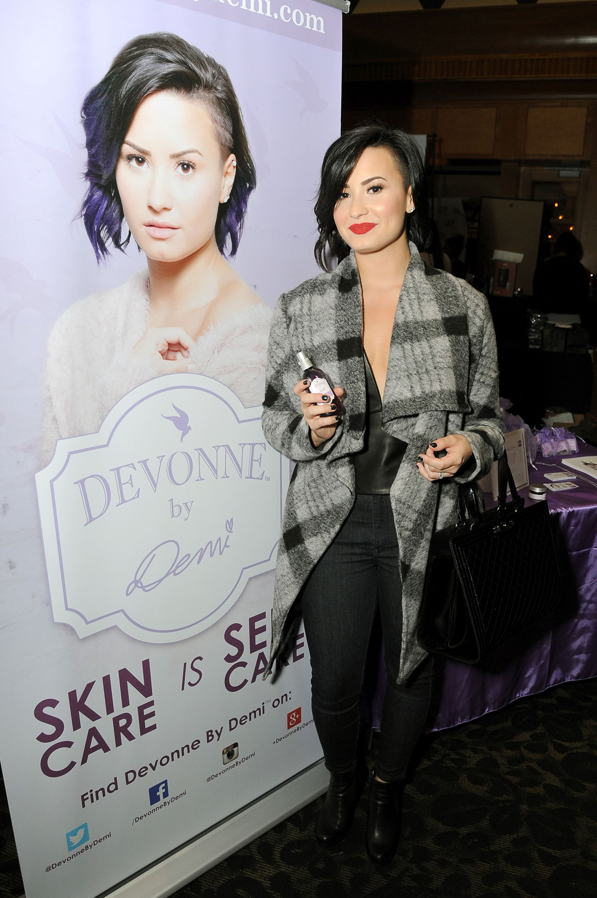 Demi Lovato attends KIIS FM Jingle Ball 2014 Gifting Lounge