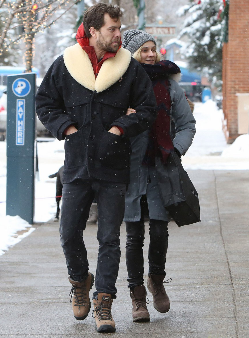 Diane Kruger strolls in Aspen