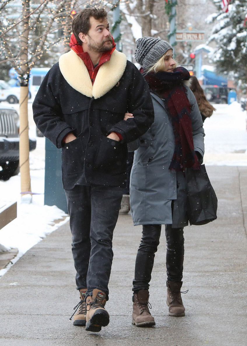 Diane Kruger strolls in Aspen