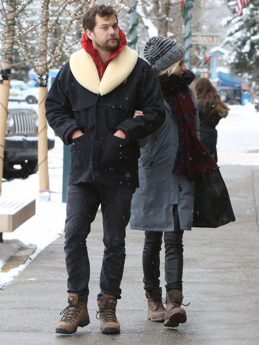 Diane Kruger strolls in Aspen