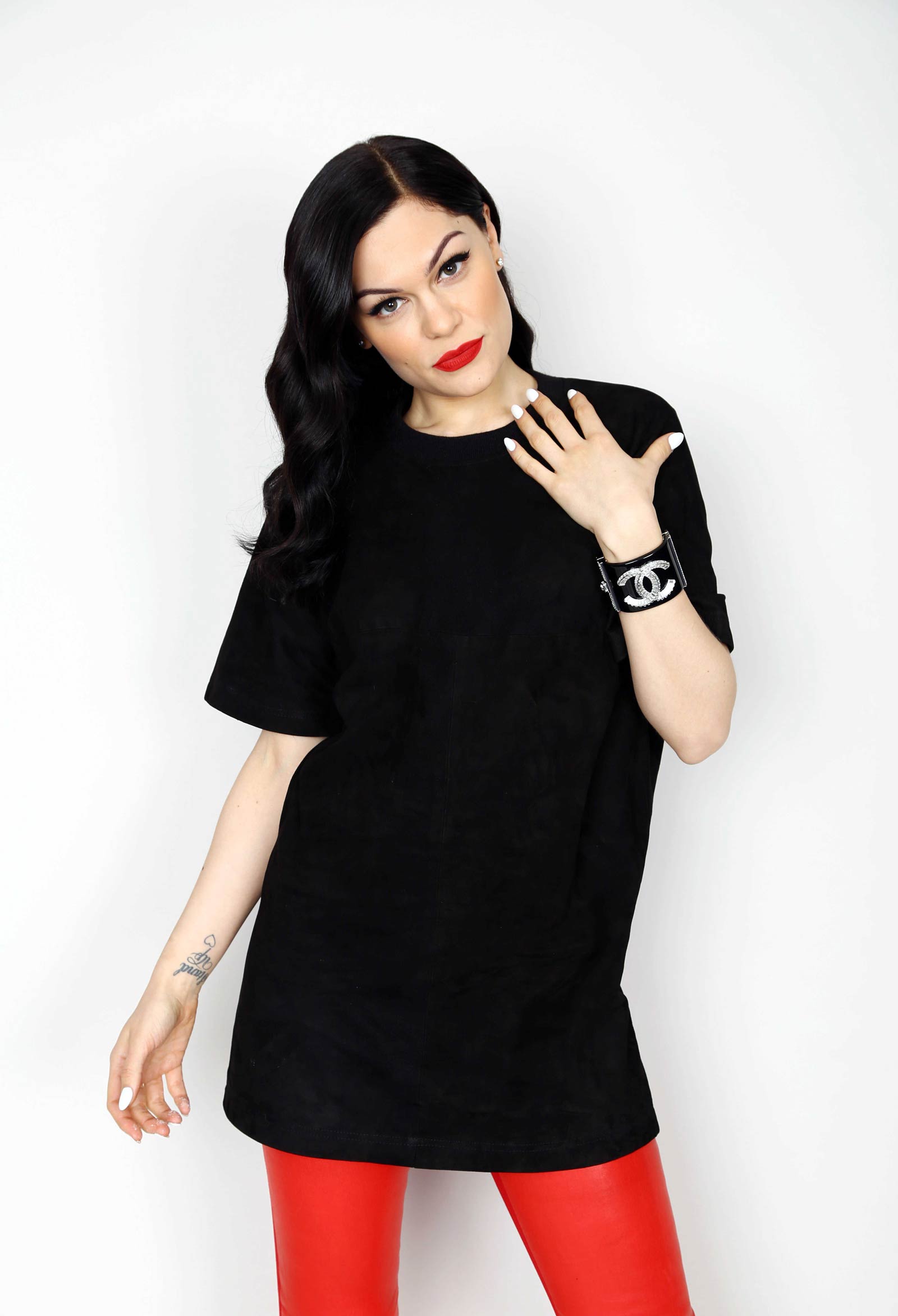 Jessie J portrait for 93.3 FLZ’s Jingle Ball