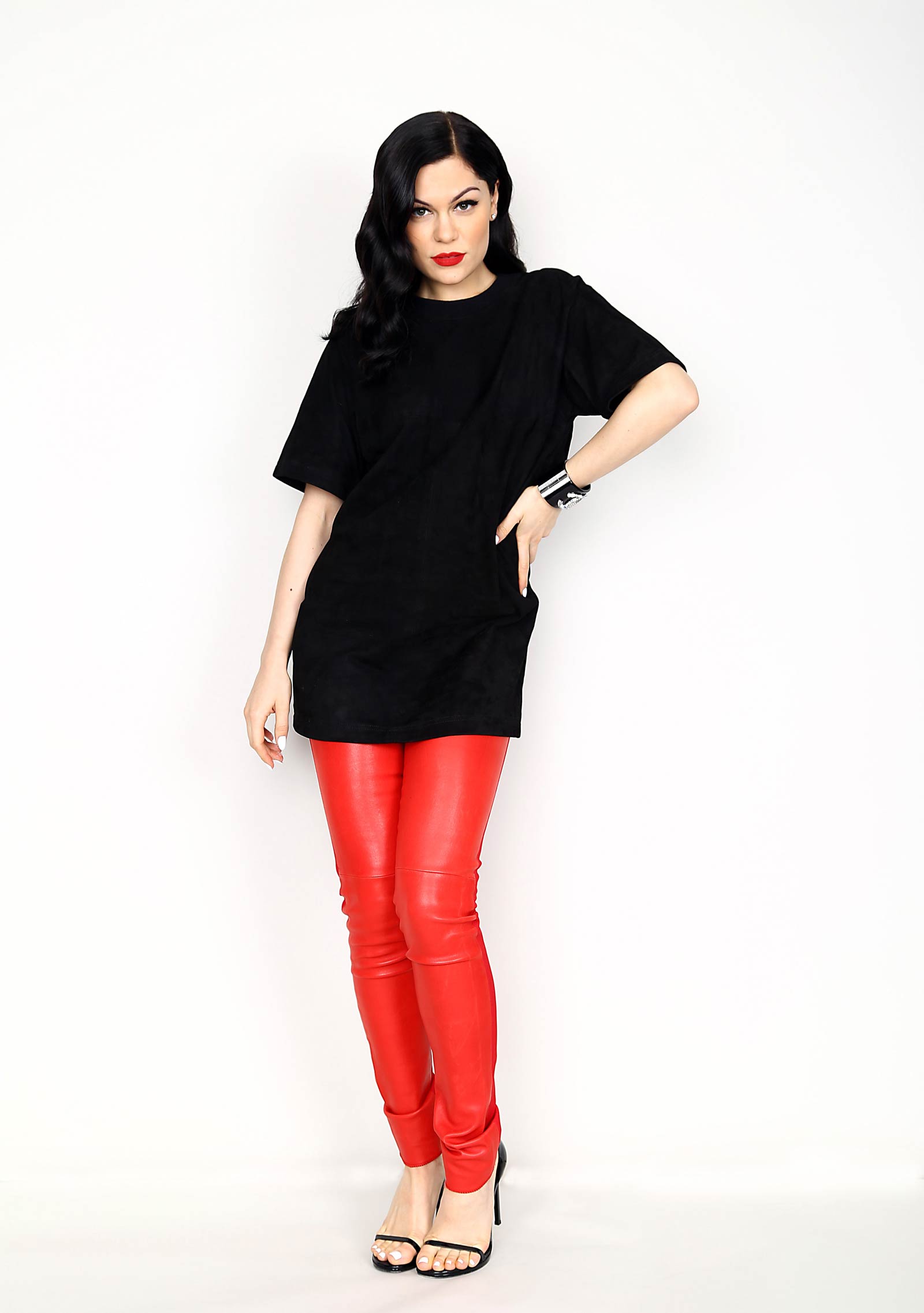 Jessie J portrait for 93.3 FLZ’s Jingle Ball